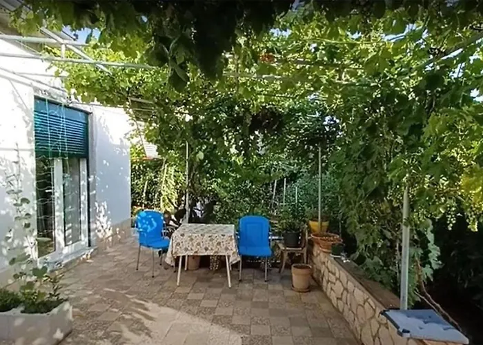 Nina Apartment *